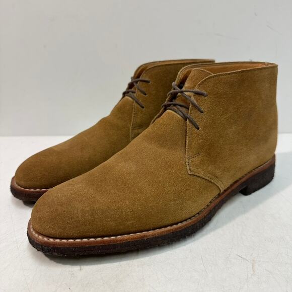 EUC Crockett & Jones x Barneys New York Chiltern Snuff Suede Chukka Boot US 8 D - Picture 1 of 10
